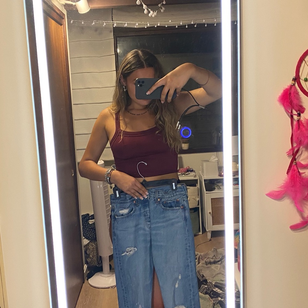 NEW LEVIS BOYFRIEND DISTRESSED